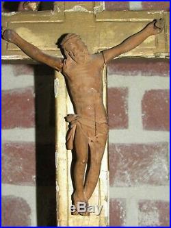 03F23 ANCIEN CHRIST 76,5 cm CRUCIFIX AUTEL EN BOIS SCULPTE DORE RELIGION XVIIIe