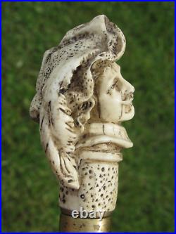05j6 Ancienne Canne Avec Pommeau Tete Sculptee Mousquetaire