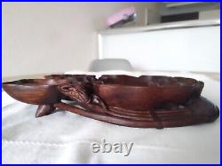 ANCIEN PLATEAU BOIS SCULPTÉ JAPON MEIJI XIXe lotus crabe grenouille lezard