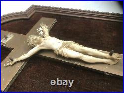 Ancien Christ Os sculpté Crucifix Cadre en bois Louis XVI Religieux Dieppe Bovin