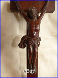 Ancien Christ en Bois Sculpté Epoque XVIII eme Crucifix
