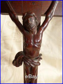 Ancien Christ en Bois Sculpté Epoque XVIII eme Crucifix