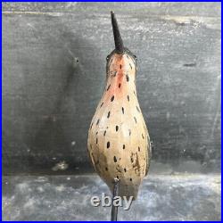 Ancien Leurre de Chasse oiseau Appelant en Bois Sculpté Polychrome. Milieu XXè