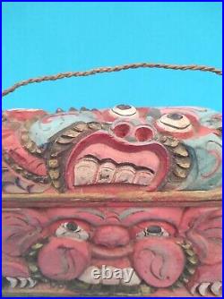 Ancien coffre en bois sculpté, Asie, Thibet ethnique, dragon, coffret, boite