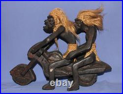 Ancien couple de statuettes africaines en bois sculpté à la main