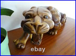 Ancien grand tigre en bois sculpté main Chine XIXème 55 cm x 20 cm
