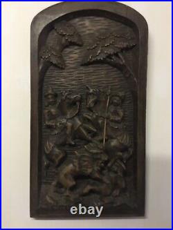 Ancien panneau bois sculpté représentant une scène de chasse au lion fin XIXème