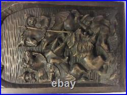 Ancien panneau bois sculpté représentant une scène de chasse au lion fin XIXème