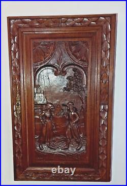 Ancien panneau porte de buffet bois sculpté décoration scène romantique