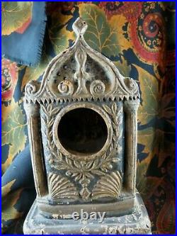 Ancien porte montre gousset bois polychrome sculpté epoqu XVIIIE ou reliquaire
