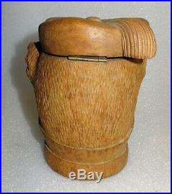 Ancien pot à tabac 19ème en bois sculpté au chien fumeur