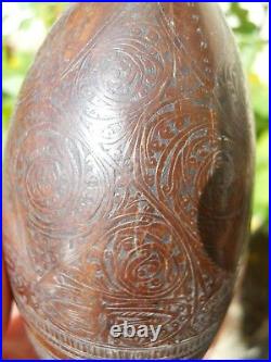 Ancien verre gobelet noix bois sculpté de fin décor d'arabesque époque XIXe
