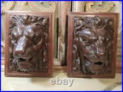 Ancienne Paire d'Appliques Têtes de Lions Bois Sculpté