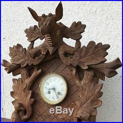 Ancienne Pendule, Horloge, Carillon, Coucou, Forêt Noire en Bois sculpté H 70 cm