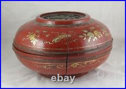 Ancienne boîte en bois sculpté et laque rouge Chinois Chine début XXè siècle