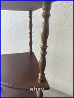 Ancienne étagère d angle en bois sculpté