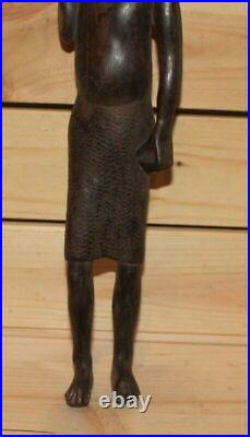 Ancienne figurine africaine en bois sculptée à la main