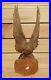 Ancienne-figurine-aigle-en-bois-sculpte-a-la-main-01-zv