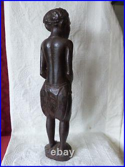 Ancienne grande statue Africaine 69cm, en bois sculpté
