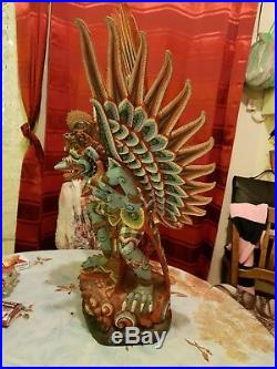 Ancienne grande statue, Garuda, bois sculpté polychrome, divinité, Indonésie