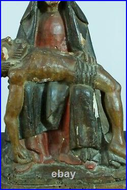 Ancienne grande statue religieuse Piéta Gothique bois sculpté polychrome XV ème