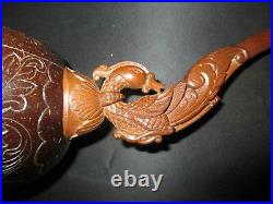 Ancienne louche en noix de coco sculpté manche phénix souvenir asie chine XX ème
