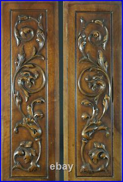 Ancienne paire de panneaux style Renaissance 19ème bois sculpté chimère acanthes