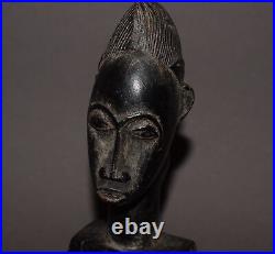 Ancienne poulie africaine en bois sculpté art africain