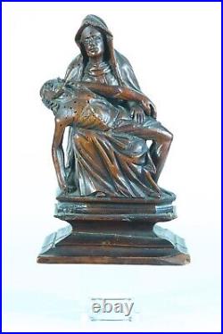 Ancienne statue religieuse Piéta Gothique Vierge de pitié bois sculpté Nord 16e