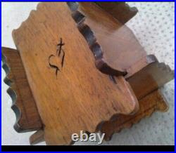 Ancienne tirelire bois sculpté art populaire puzzle money box wood casse-tete