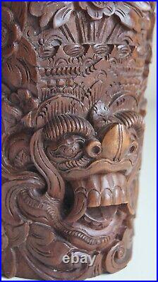 Belle ancienne paire de serre livre en bois sculpté bali statue karang boma sae