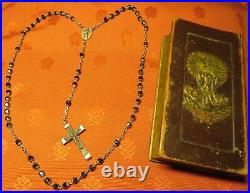 COFFRET -BIBLE RELIQUAIRE ancien BOIS sculpté & CHAPELET en HEMATITE INSOLITE