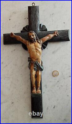 Christ ancien bois sculpté polychrome