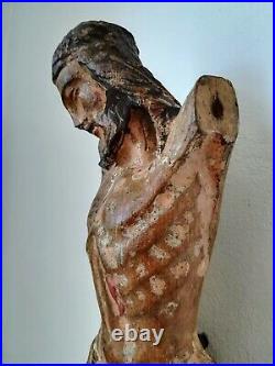 Christ ancien en bois sculpté 37 cm iconographie des 16/17ème