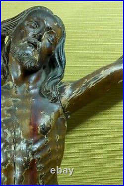 Christ en Croix ancien Amérique du Sud bois sculpté polychrome Cuir 67 cm 17 ème