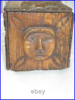 Coffret ancien en bois sculpté. Art populaire, Auvergne daté XVIII monograme A B