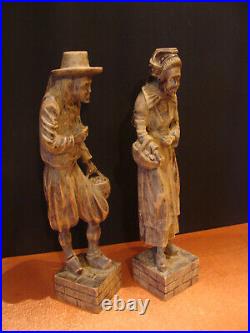 Couple breton sculpté en bois ancien