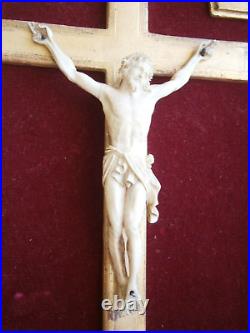 Cruxifix Christ Bois sculpté doré Cadre décoratif St 18°s Ancien Religion