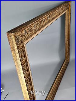 Grand cadre ancien bois sculpté doré patiné 93x76 feuillure 76x58 cm B431