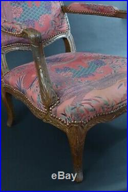 Grand fauteuil Ancien d'époque Louis XV Dos plat Bois sculpté sv. Jean Avisse
