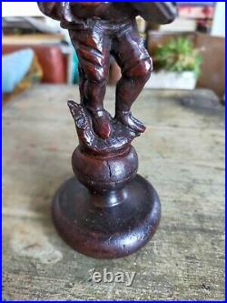 Joueur de vielle à roue en bois sculpté ancien sur socle Hauteur environ 18 cm