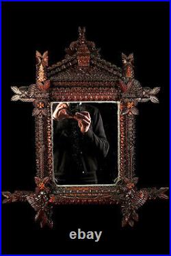 Merveilleux miroir ancien, art populaire en bois sculpté vers 1900 / Foret Noire