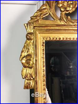 Miroir Ancien À Fronton En Bois Sculpté Et Doré De Style Empire 98 CM De Haut