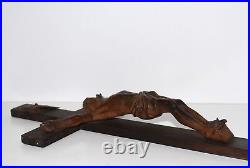 Objet religieux crucifix ancien christ en bois sculpté fin 19e siècle