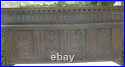 Panneau ancien en bois sculpté à décor d'angelots/Elément de coffre17ème-18ème