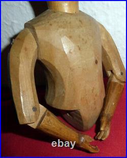Poupee /buste MANNEQUIN. Ancien en bois sculptee bras articules