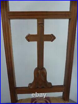 Prie Dieu ancien 19e style Napoléon III croix sculptée
