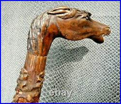 Rare ancienne canne art-populaire en bois sculpté décor de serpents