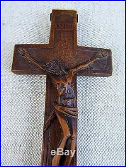 Rare et ancienne croix reliquaire Crucifix en bois sculpté XIXème
