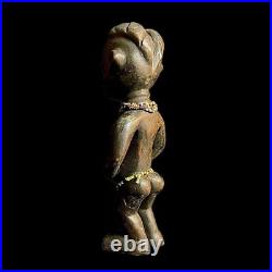 Statue sculptée africaine tribu crocs africains anciens Gabon, accroche au